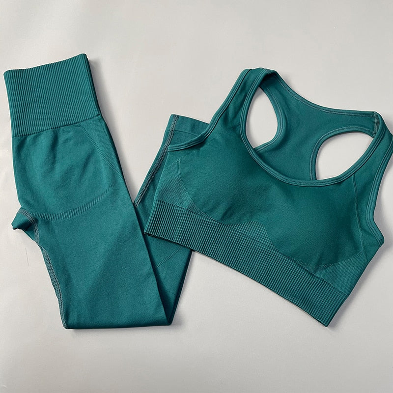 Nylon Flex Set: Women's 2-3-4 Piece for a Flawless Breathable Workout
