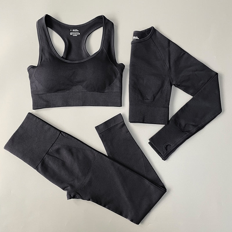 Nylon Flex Set: Women's 2-3-4 Piece for a Flawless Breathable Workout