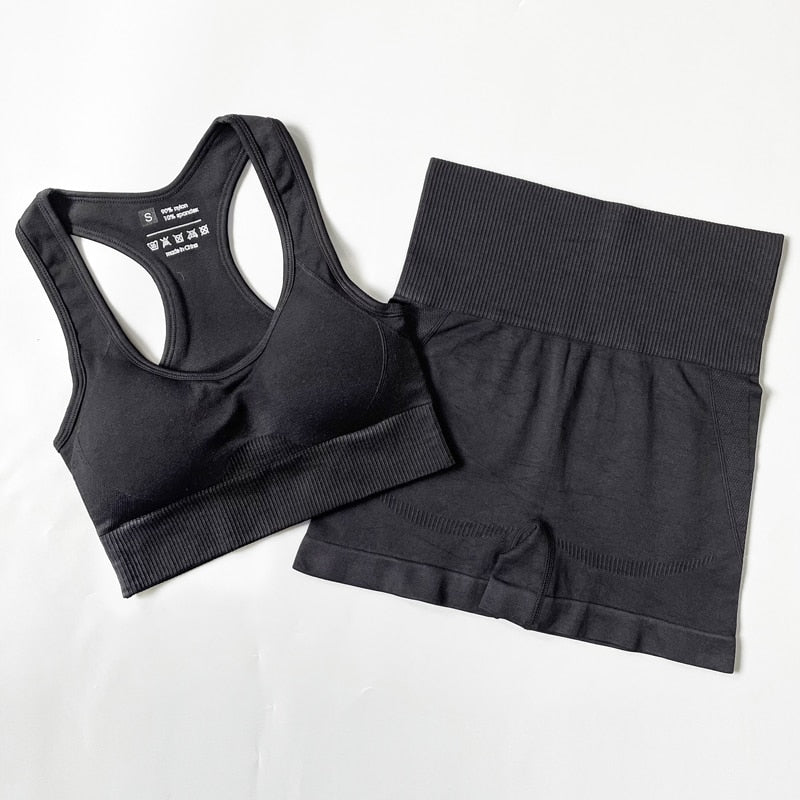 Nylon Flex Set: Women's 2-3-4 Piece for a Flawless Breathable Workout